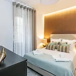 Lively 2 Bedroom Apartment In Iconic Alfama!