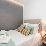 Lively 2 Bedroom Apartment In Iconic Alfama!