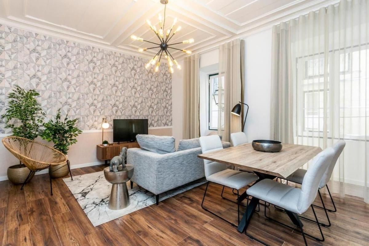 Lively 2 Bedroom In Iconic Alfama! Lisboa