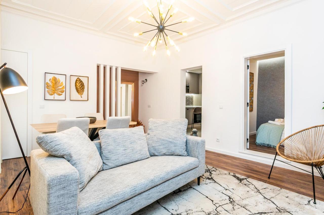 Lively 2 Bedroom In Iconic Alfama! Apartamento